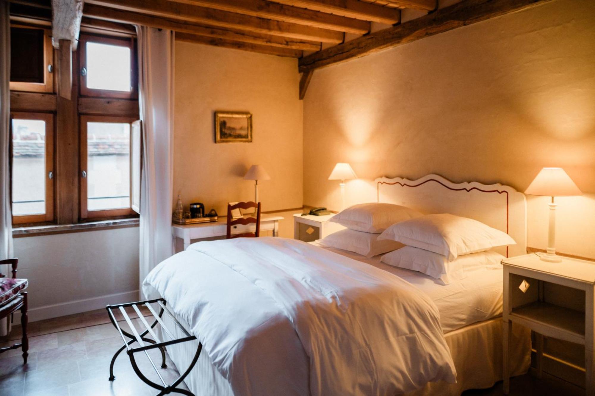 Le Champ Des Oiseaux Hotel & Spa Троа Екстериор снимка