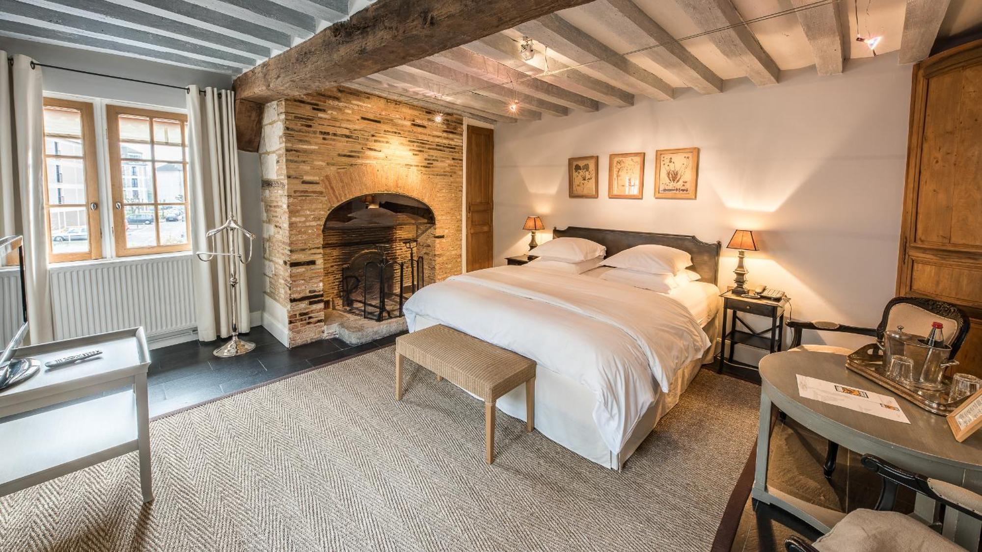 Le Champ Des Oiseaux Hotel & Spa Троа Екстериор снимка
