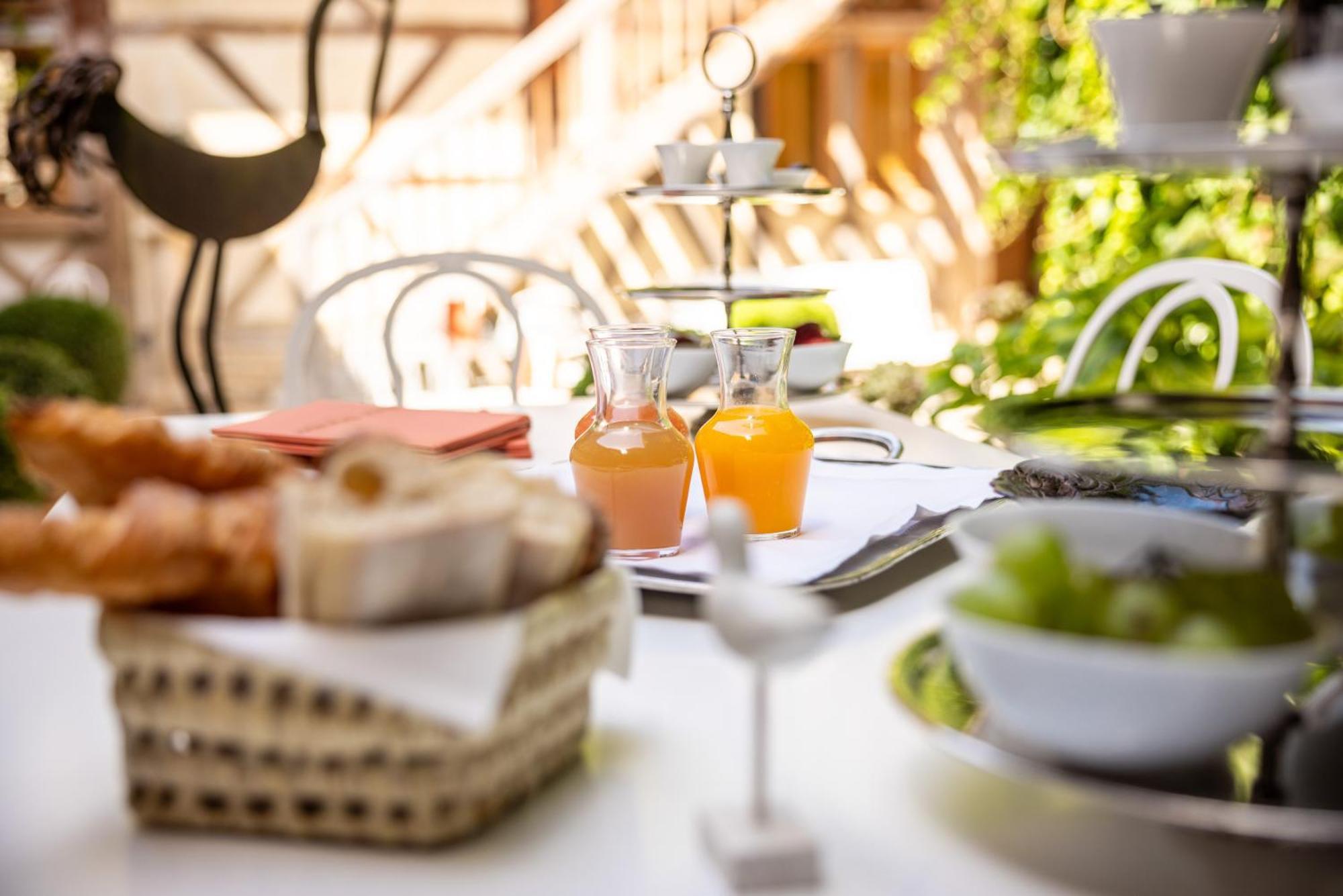 Le Champ Des Oiseaux Hotel & Spa Троа Екстериор снимка